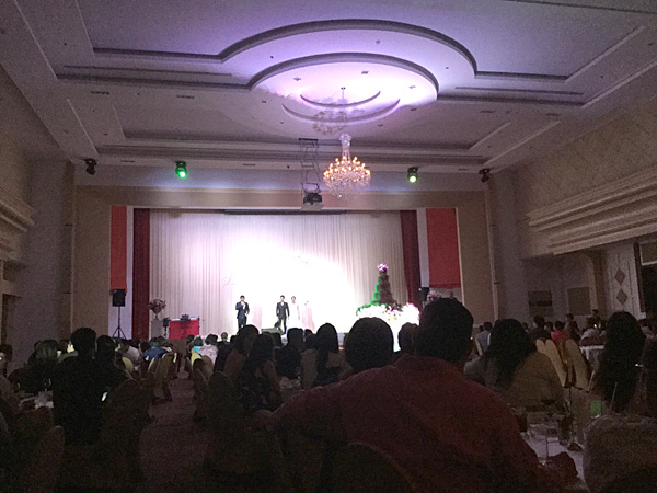 家族ビザの１年更新手続き＆友達の結婚式でバンコクへ