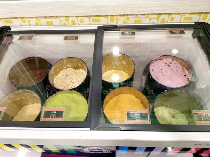 スナックコーナー