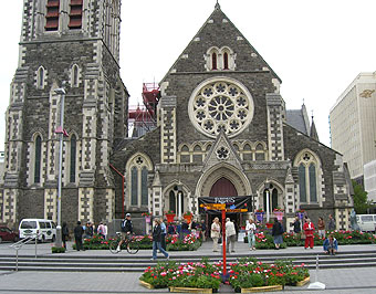 クライストチャーチのフラワーフェスティバル、シティーワイナリー、教会