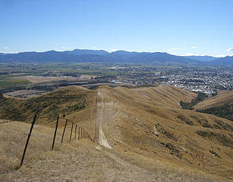 ブレナムでトレッキング　テイラーパス、ワイラウ・ラグーンズ
