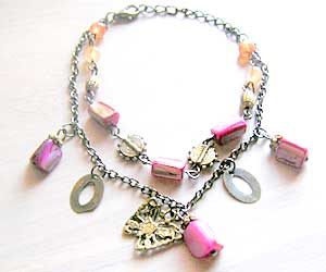 貝ブレスレット