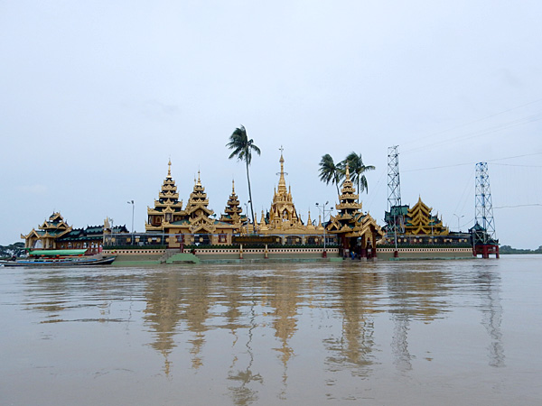 ヤンゴン観光２　タニンとチャウタン